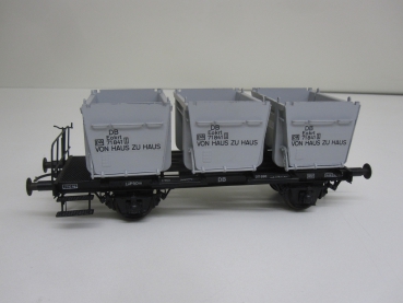 Behälterwagen von Haus zu Haus mit drei Mulden