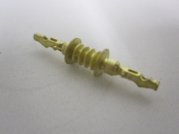 Isolator für Quertragwerk